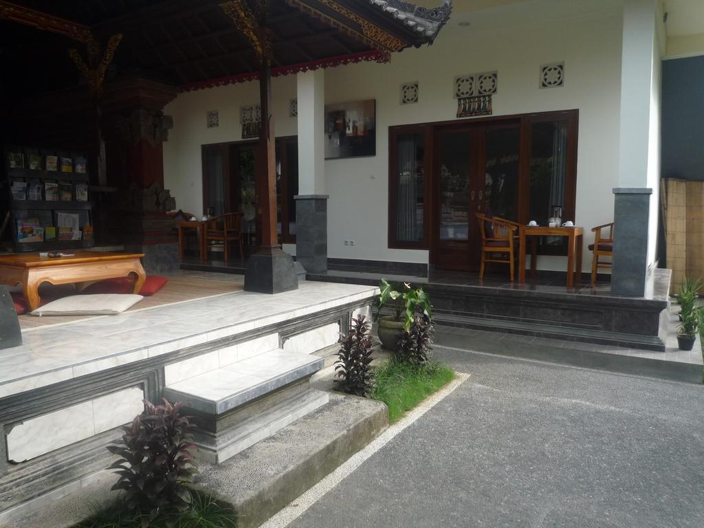 Pratama House Apartment Ubud Exterior foto