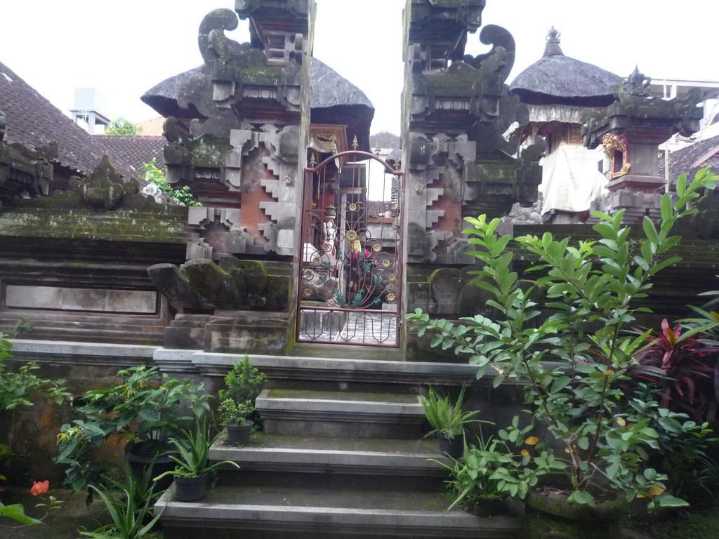 Pratama House Apartment Ubud Exterior foto
